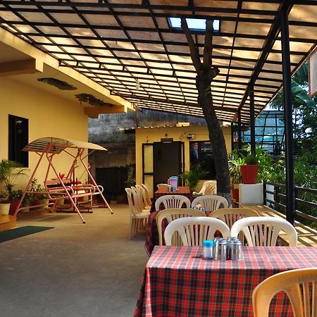 Hotel Oasis 아부 산 외부 사진